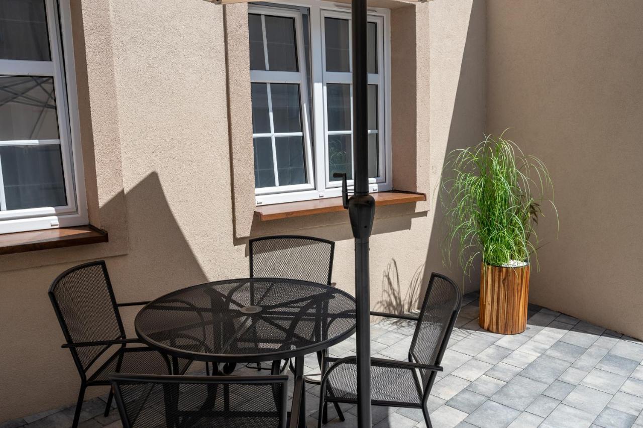 Central Platinum Apartments 18 リブニク エクステリア 写真